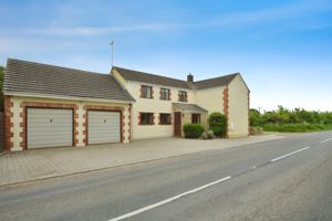 Detached house with drive and double garage- click for photo gallery